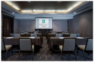 Hotel Embassy Suites Hilton meeting room